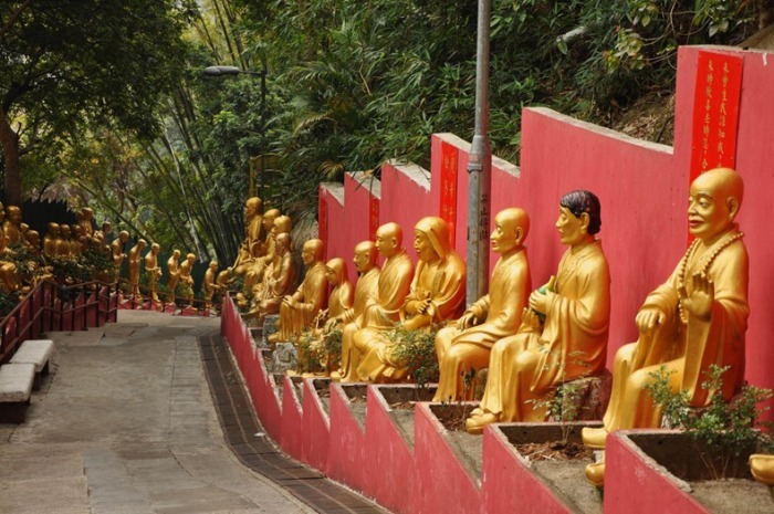10000-buddhas-monastery-2[2]
